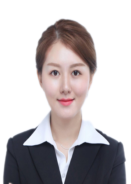 杨忆菲