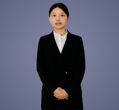 杨忆菲