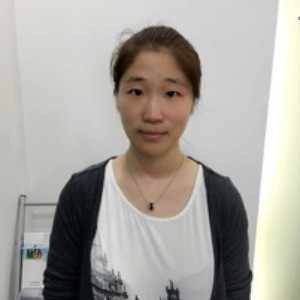 杨忆菲