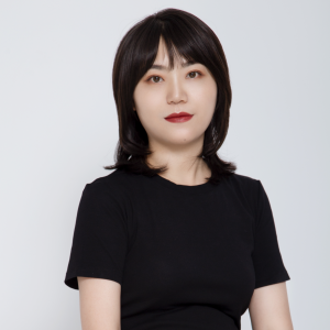 杨忆菲