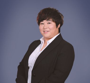杨忆菲
