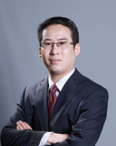 杨忆菲