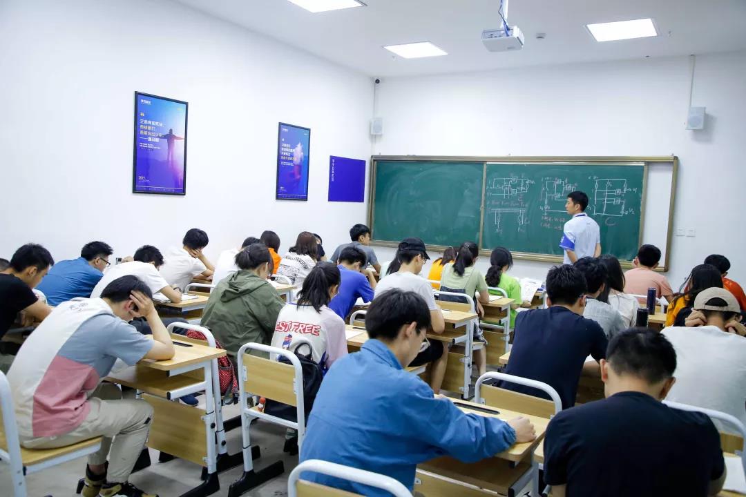 书架